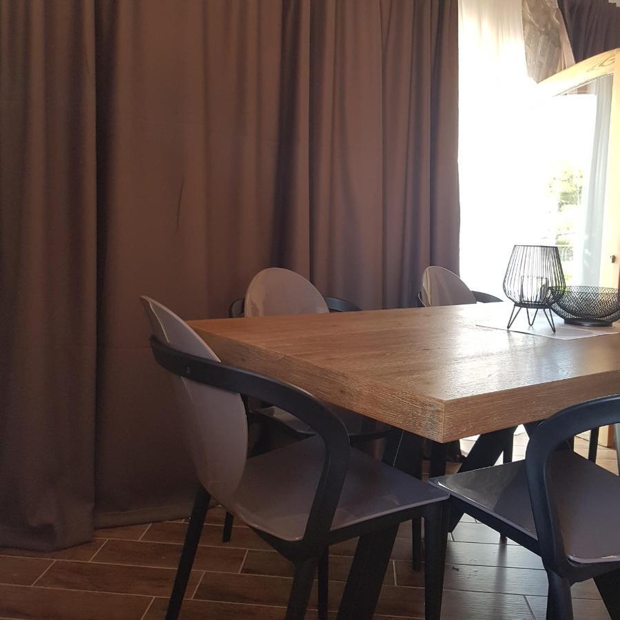 Jardin Kapetanova Kuca Apartman Veli Iž Kültér fotó