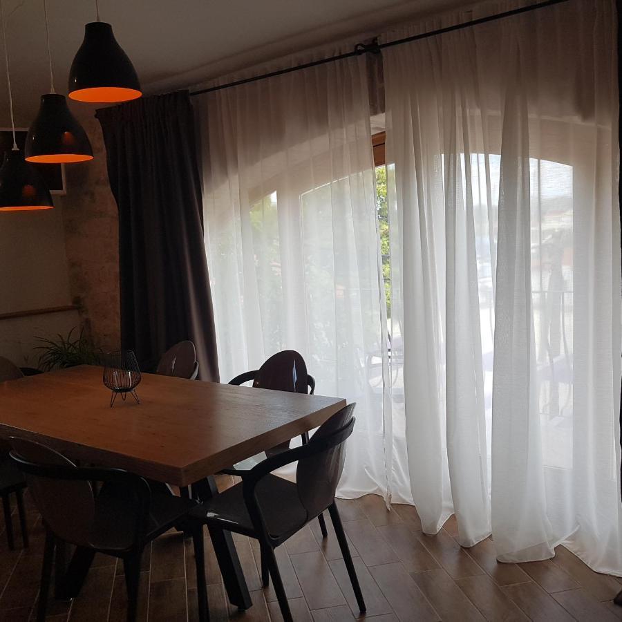 Jardin Kapetanova Kuca Apartman Veli Iž Kültér fotó