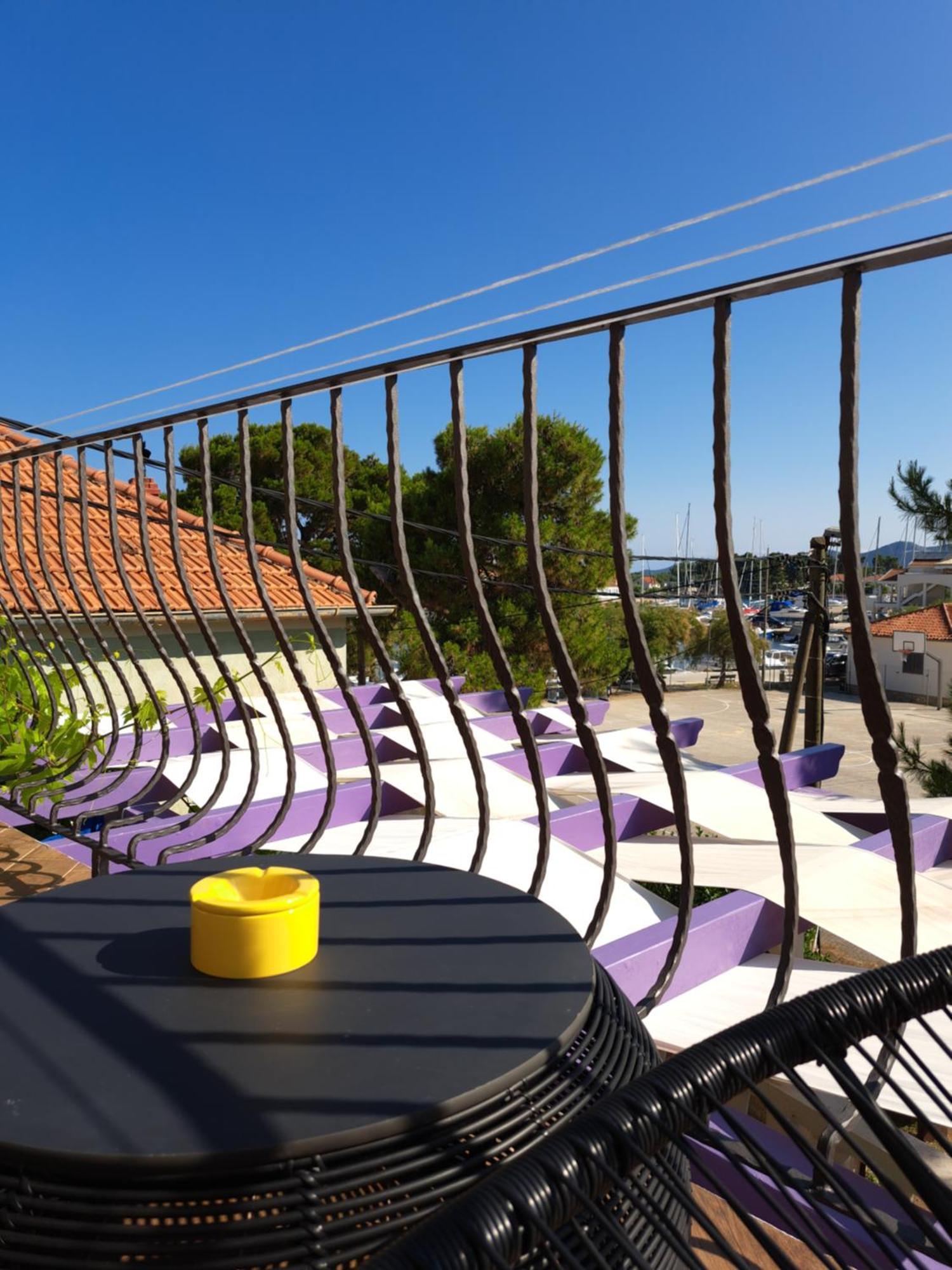 Jardin Kapetanova Kuca Apartman Veli Iž Kültér fotó