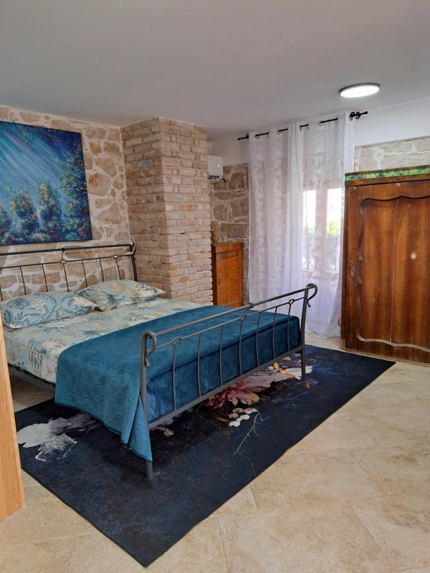 Jardin Kapetanova Kuca Apartman Veli Iž Kültér fotó