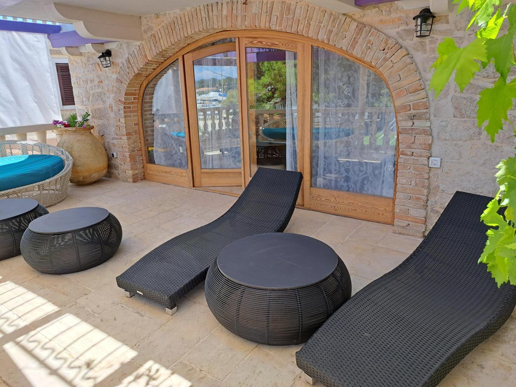 Jardin Kapetanova Kuca Apartman Veli Iž Kültér fotó