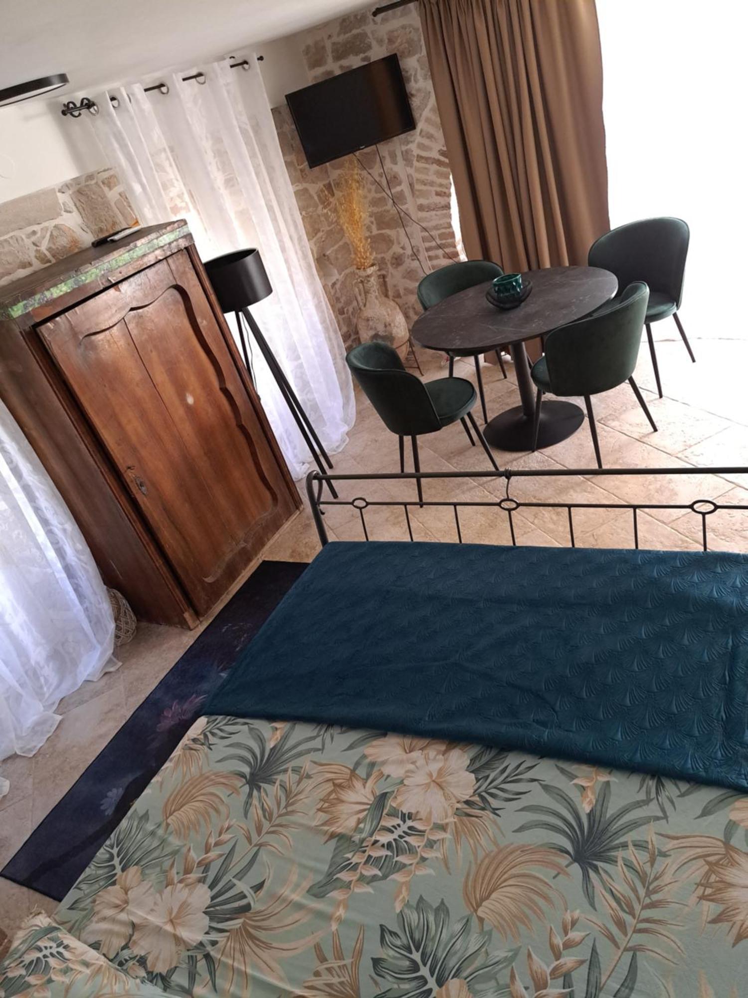 Jardin Kapetanova Kuca Apartman Veli Iž Kültér fotó