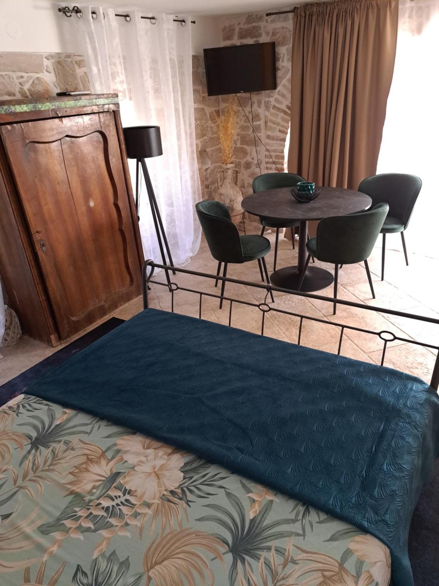 Jardin Kapetanova Kuca Apartman Veli Iž Kültér fotó