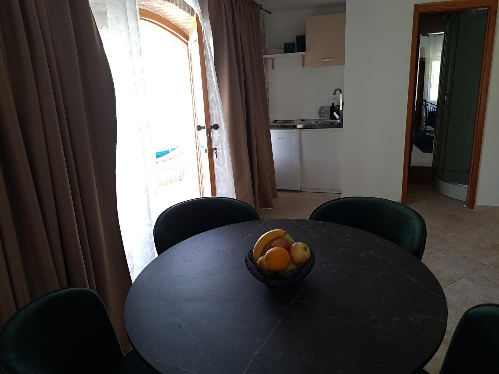 Jardin Kapetanova Kuca Apartman Veli Iž Kültér fotó
